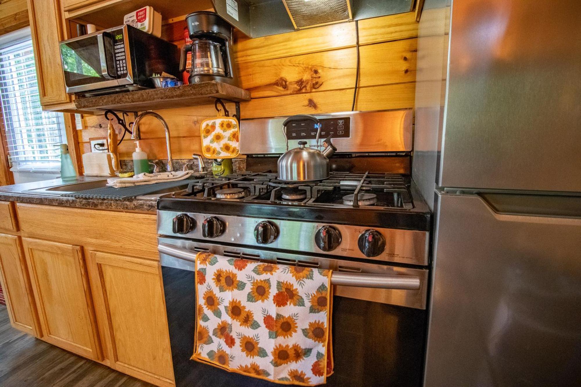 Kozy Haven Log Cabin Rentals Columbia Kültér fotó